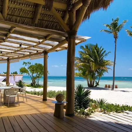 Tortuga Bay-2